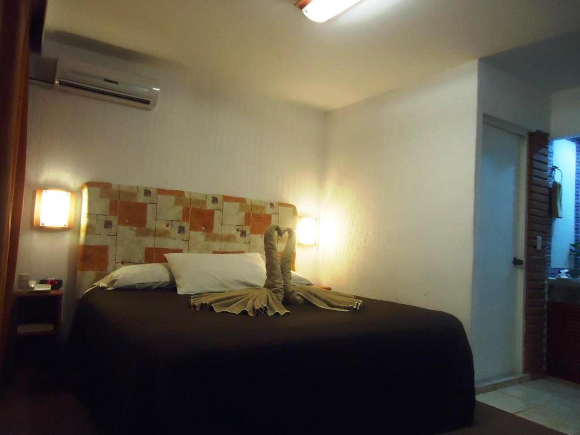 Hotel Villa De Cortez Xicotepec de Juarez Екстериор снимка