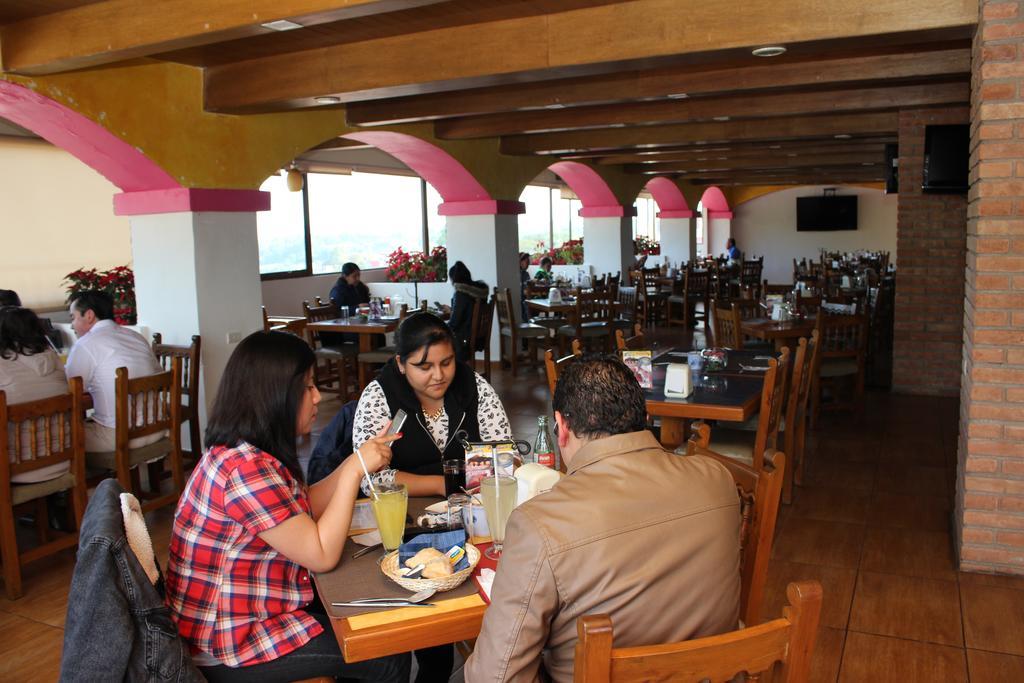 Hotel Villa De Cortez Xicotepec de Juarez Екстериор снимка